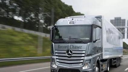 新能源汽車與產業動態周覽 比亞迪D1續航突破，特斯拉面臨挑戰，行業整合與國產化加速